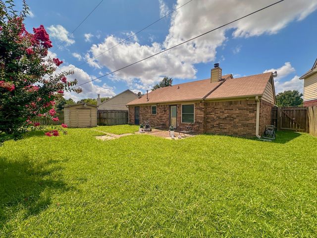 4664 S AMANDA OAKS CIR, Memphis, TN 38141