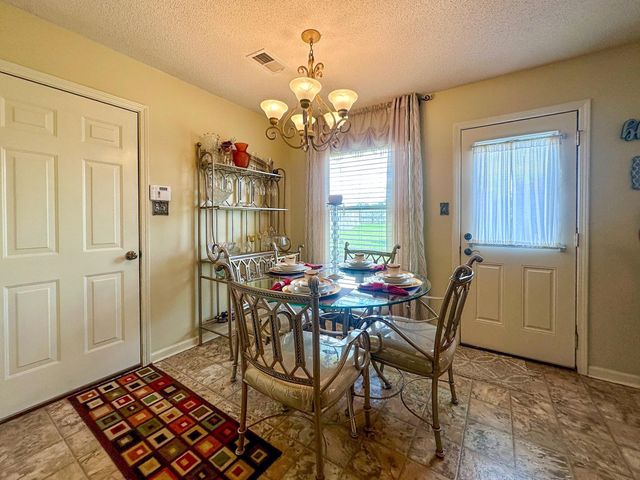 4664 S AMANDA OAKS CIR, Memphis, TN 38141