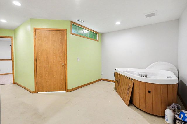 2922 Riley Ridge Road, Holland, MI 49424