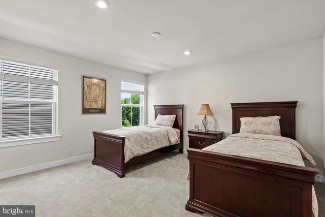 1024 MILES CT, Cheltenham, PA 19012