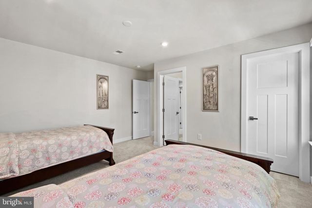 1024 MILES CT, Cheltenham, PA 19012