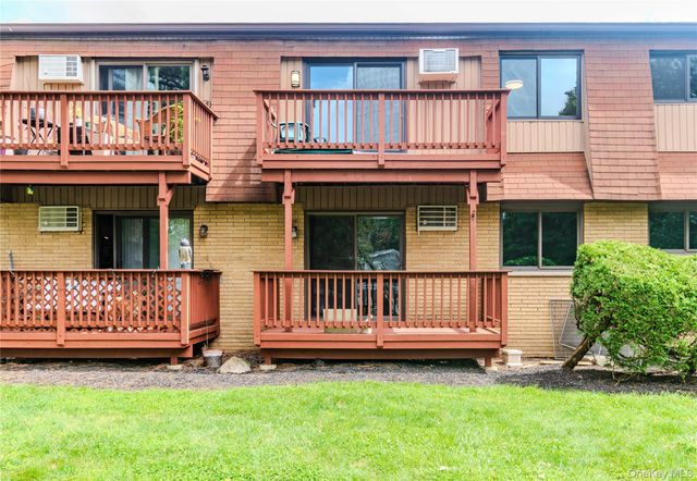 36 Richard Court, Pomona, NY 10970