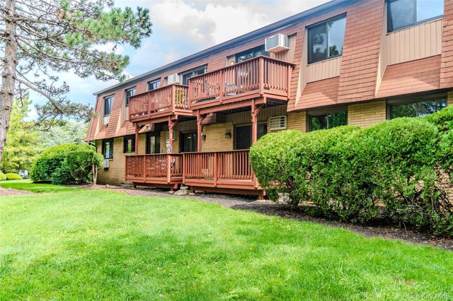 36 Richard Court, Pomona, NY 10970