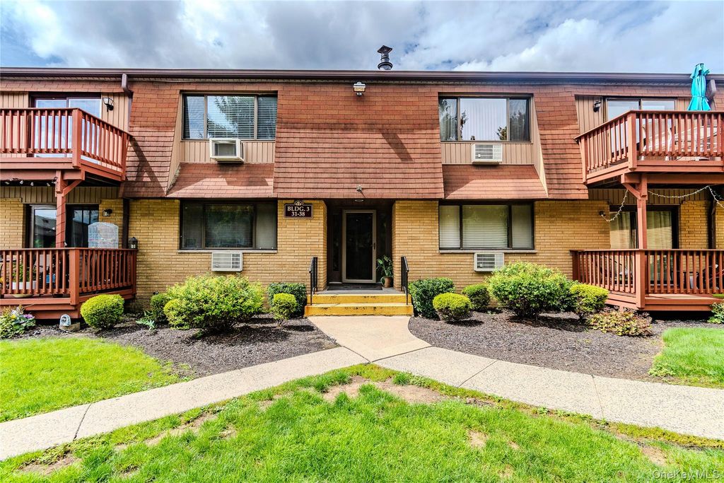 36 Richard Court, Pomona, NY 10970 — exterior