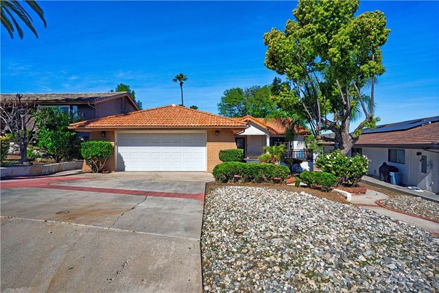 22470 Lighthouse Drive, Canyon Lake, CA 92587