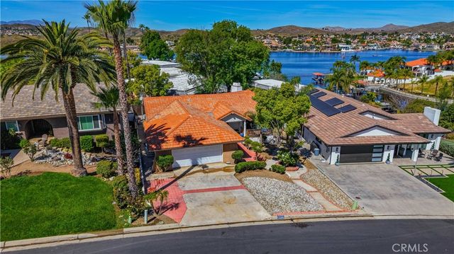22470 Lighthouse Drive, Canyon Lake, CA 92587