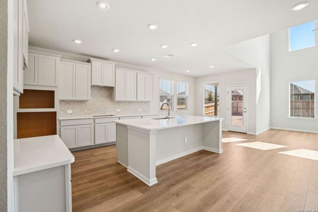 9312 Quail Crest Drive, Schertz, TX 78154