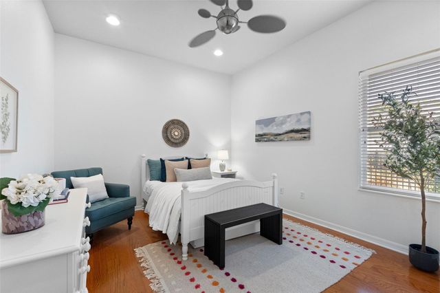 17214 BROADOAK DRIVE, Tampa, FL 33647