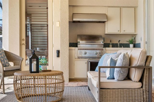 17214 BROADOAK DRIVE, Tampa, FL 33647