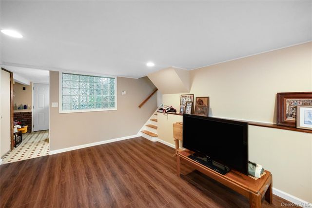 55 Amherst Drive, Massapequa, NY 11758