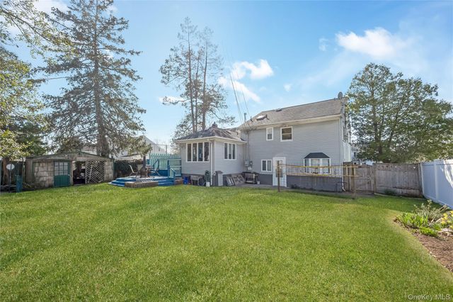 55 Amherst Drive, Massapequa, NY 11758