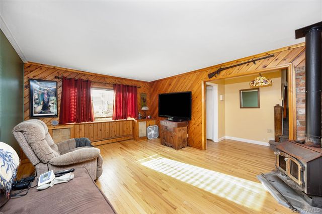 55 Amherst Drive, Massapequa, NY 11758