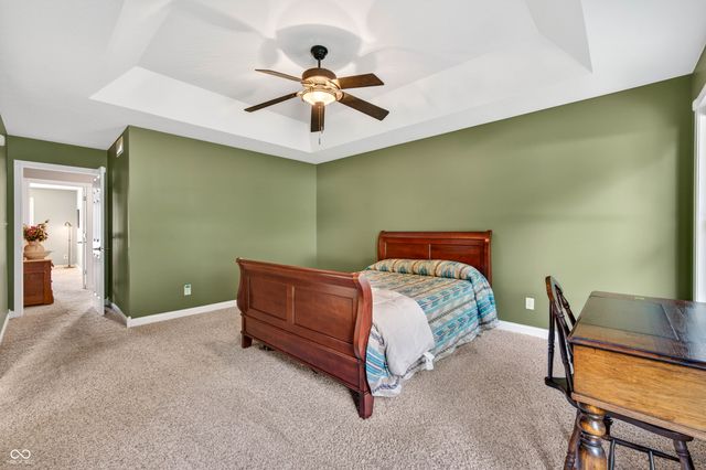2516 Wyndham Place N, Columbus, IN 47203