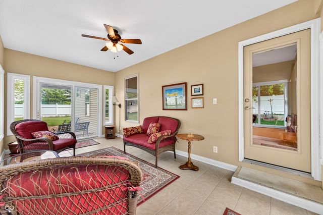 2516 Wyndham Place N, Columbus, IN 47203