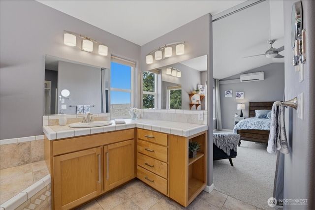 3216 Shelly Hill Road, Mount Vernon, WA 98274