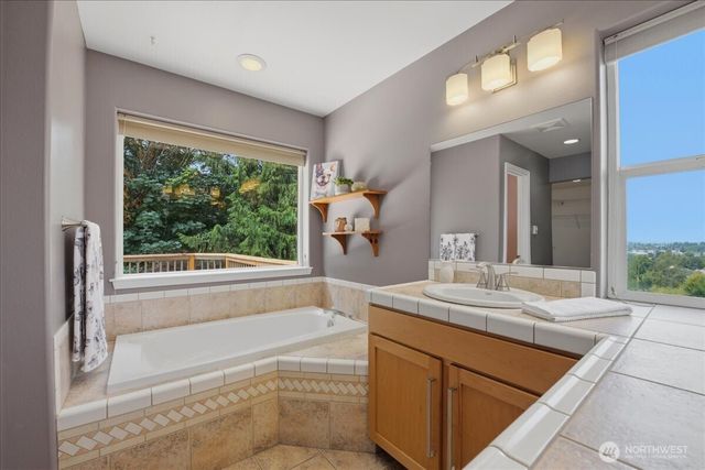3216 Shelly Hill Road, Mount Vernon, WA 98274