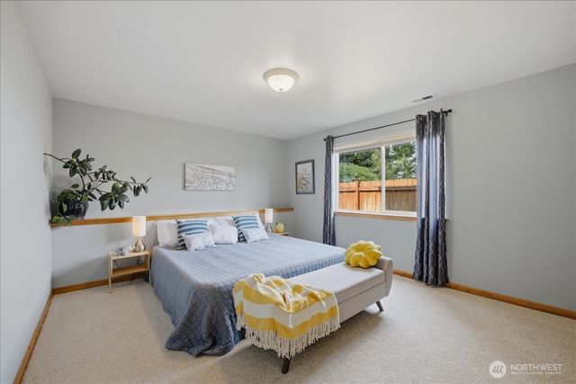 3216 Shelly Hill Road, Mount Vernon, WA 98274