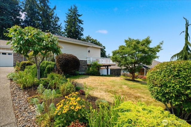 3216 Shelly Hill Road, Mount Vernon, WA 98274
