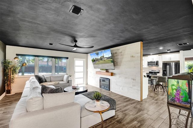 401 NE 49th Street, Fort Lauderdale, FL 33334