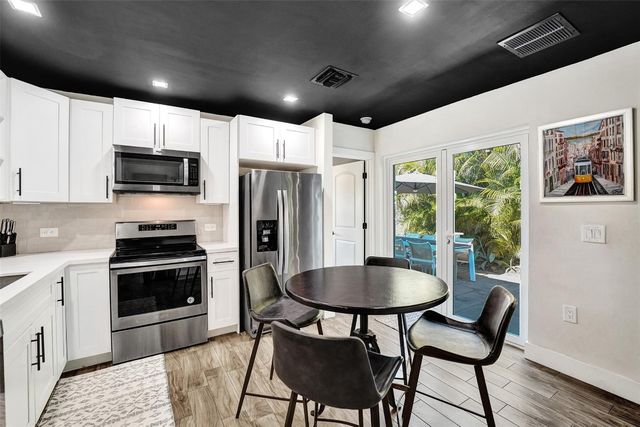 401 NE 49th Street, Fort Lauderdale, FL 33334