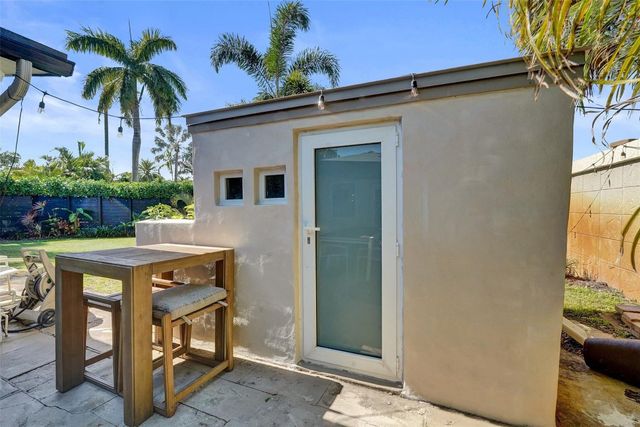 401 NE 49th Street, Fort Lauderdale, FL 33334