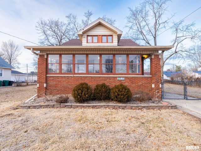 2815 W ROHMANN Avenue, West Peoria, IL 61604