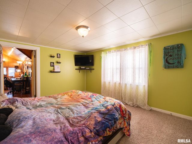 2815 W ROHMANN Avenue, West Peoria, IL 61604