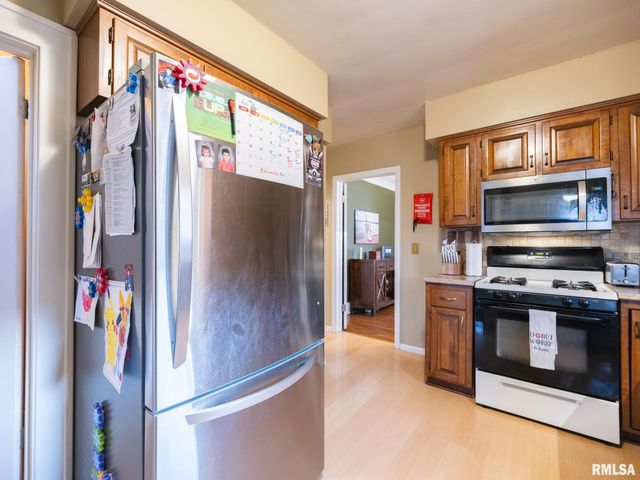 2815 W ROHMANN Avenue, West Peoria, IL 61604