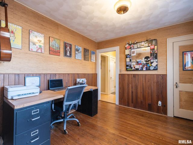 2815 W ROHMANN Avenue, West Peoria, IL 61604