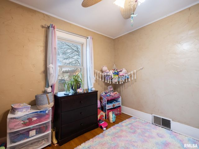 2815 W ROHMANN Avenue, West Peoria, IL 61604