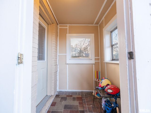 2815 W ROHMANN Avenue, West Peoria, IL 61604