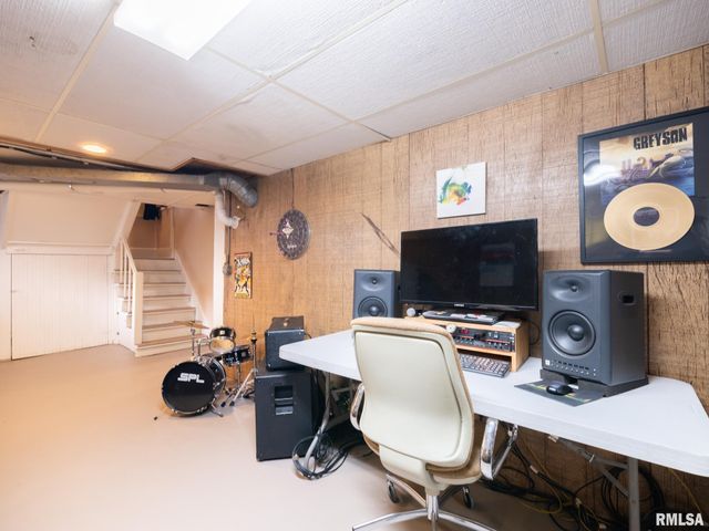 2815 W ROHMANN Avenue, West Peoria, IL 61604