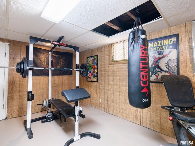 2815 W ROHMANN Avenue, West Peoria, IL 61604