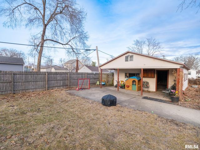 2815 W ROHMANN Avenue, West Peoria, IL 61604