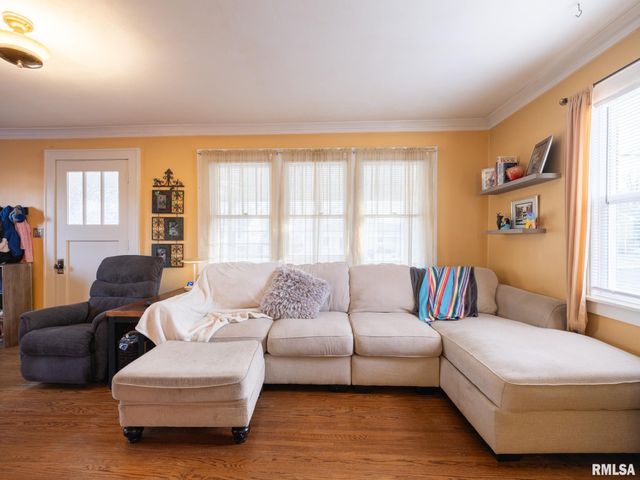 2815 W ROHMANN Avenue, West Peoria, IL 61604