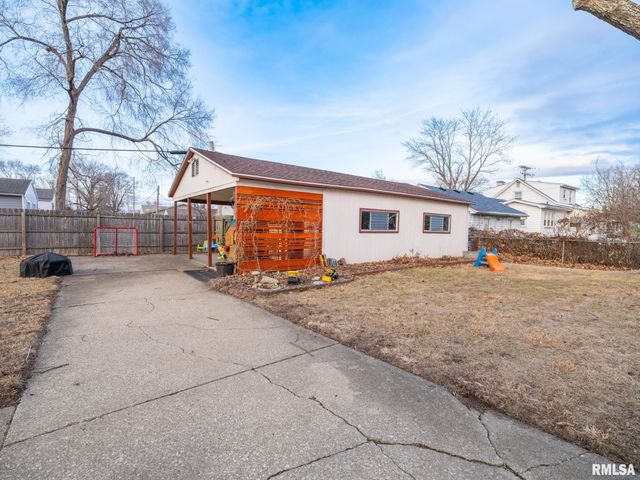 2815 W ROHMANN Avenue, West Peoria, IL 61604