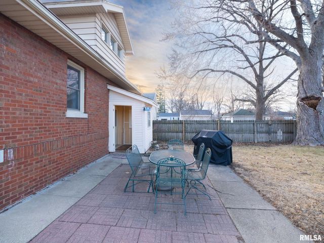 2815 W ROHMANN Avenue, West Peoria, IL 61604