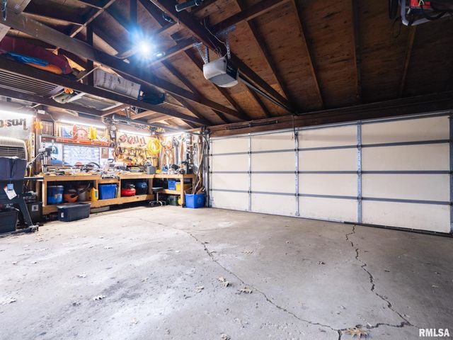 2815 W ROHMANN Avenue, West Peoria, IL 61604