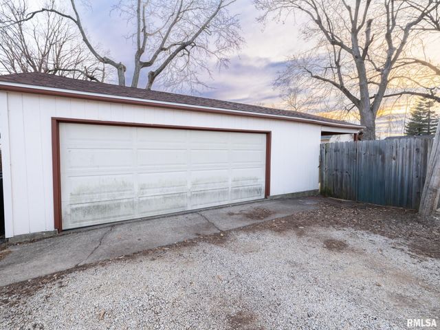 2815 W ROHMANN Avenue, West Peoria, IL 61604