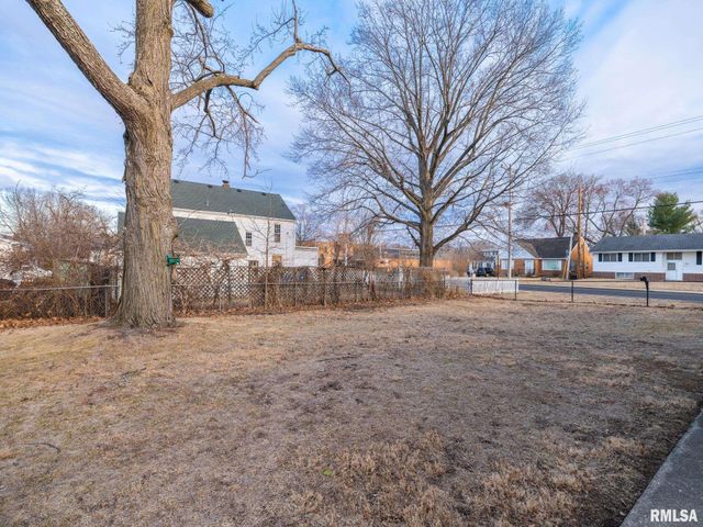 2815 W ROHMANN Avenue, West Peoria, IL 61604