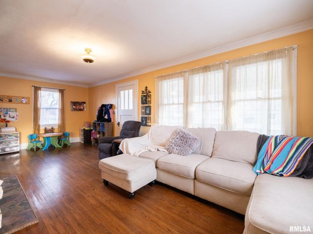 2815 W ROHMANN Avenue, West Peoria, IL 61604