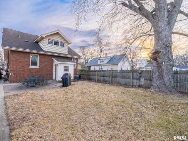 2815 W ROHMANN Avenue, West Peoria, IL 61604