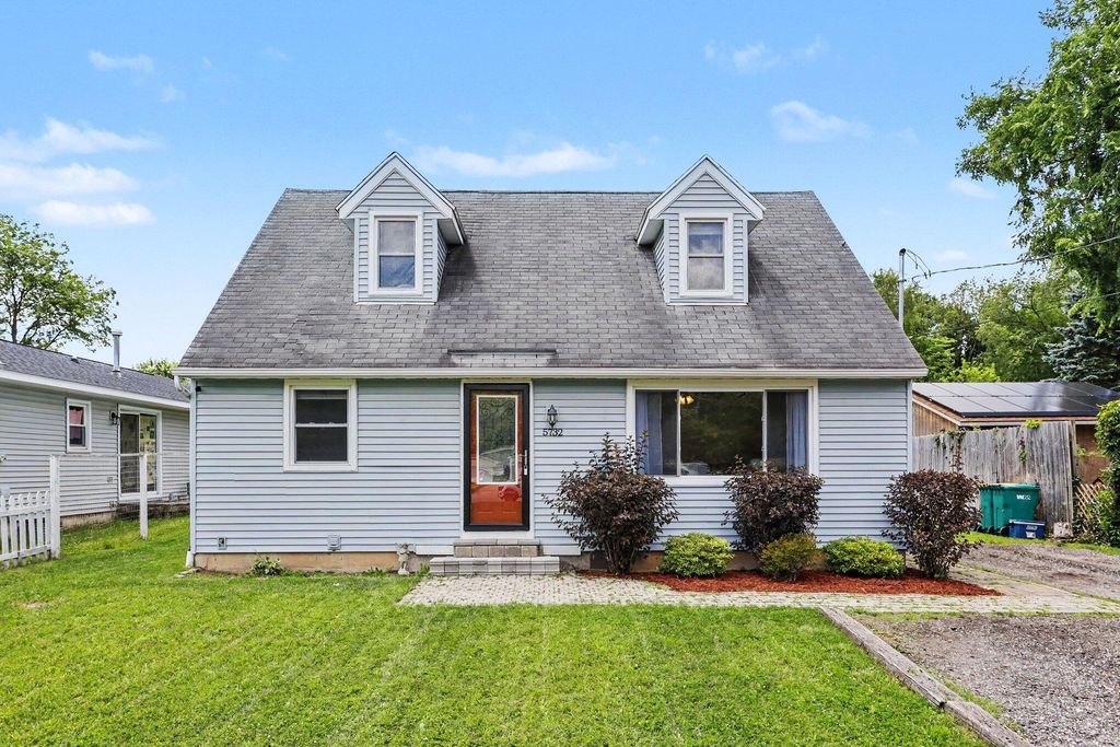5732 Monticello Avenue, Portage, MI 49024