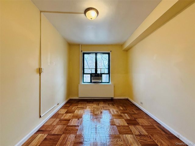 1576 Unionport Road 5F, Bronx, NY 10462