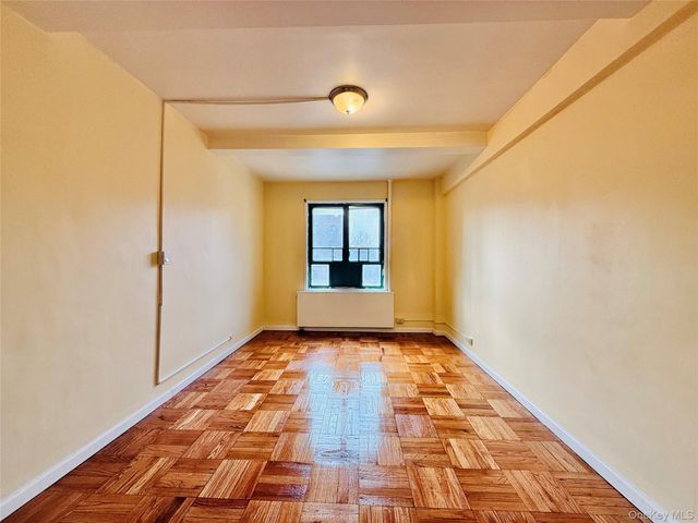 1576 Unionport Road 5F, Bronx, NY 10462