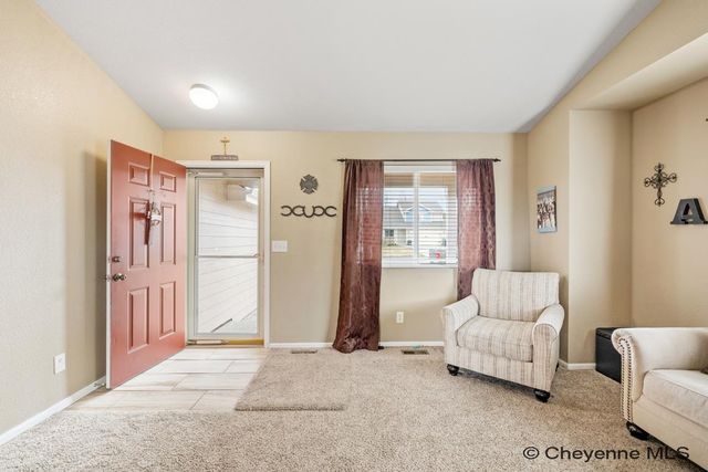 1805 MEADOW DR, Cheyenne, WY 82001