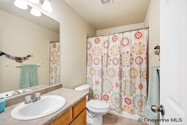 1805 MEADOW DR, Cheyenne, WY 82001