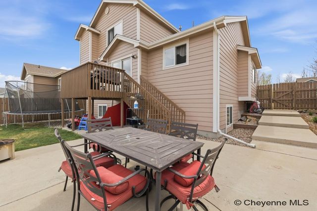 1805 MEADOW DR, Cheyenne, WY 82001