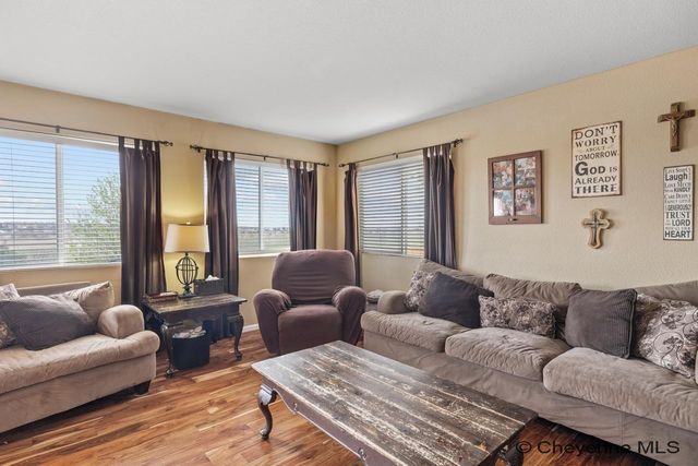 1805 MEADOW DR, Cheyenne, WY 82001