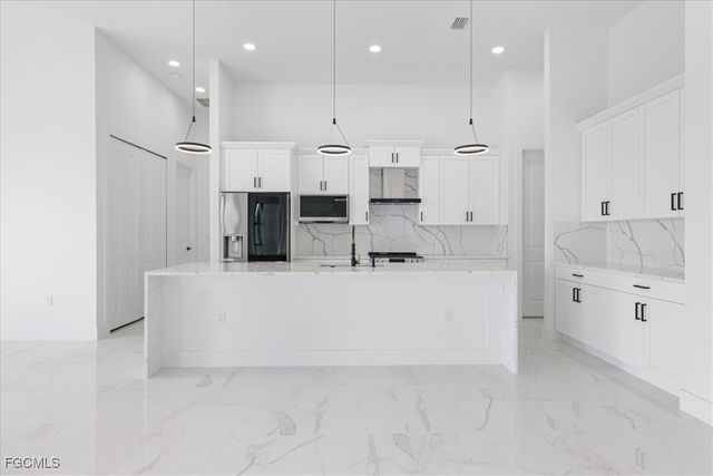 17375 Waco AVE, Port Charlotte, FL 33948